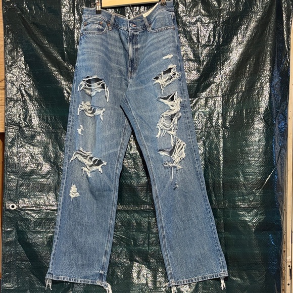American Eagle Outfitters Ex-Boyfriend /Comfort Stretch Waist Blue Jeans NWT - Picture 1 of 3
